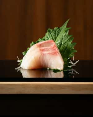 Hamachi-sashimi-take-away-restaurant-kintsugi.jpg